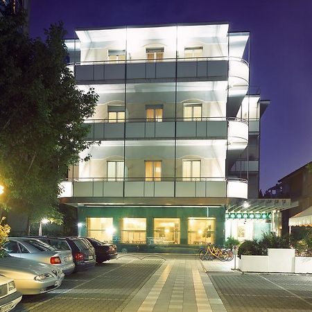 Acasamia Welchome Hotel Rimini Exterior photo